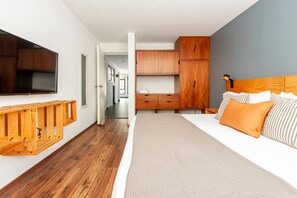 2 bedrooms, desk, iron/ironing board, travel crib