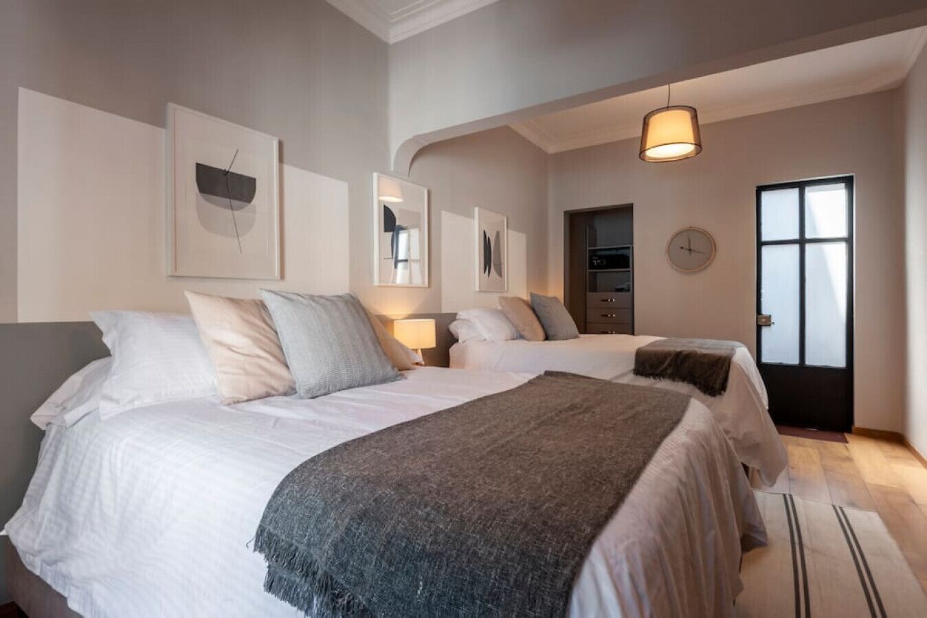 3 Schlafzimmer, Schreibtisch, Bügeleisen/Bügelbrett, kostenloses WLAN