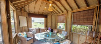 Beautiful All Season Cottage on Remi Lake