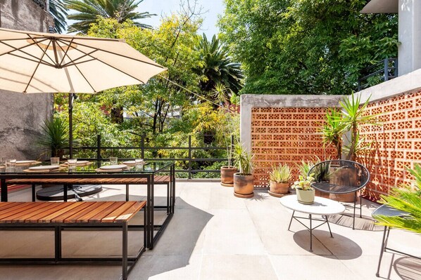 Outdoor dining - Condesa Comfort w/Shared Terrace & Close to Parks (Ciudad de México)