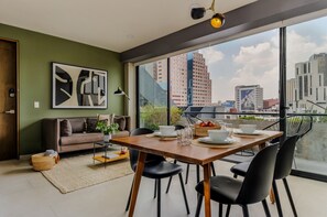 Dining - NEW! Stylish 1BR near Reforma & the Monument (Ciudad de México)