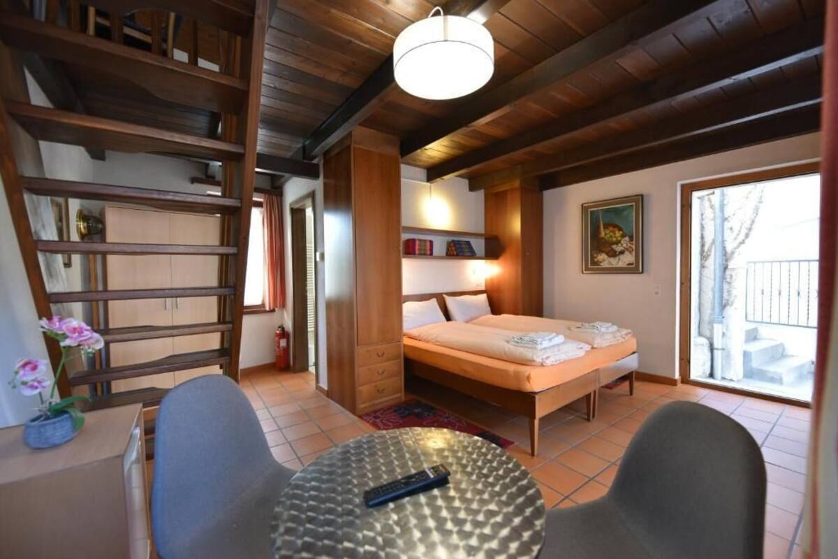 In-room safe, desk, free WiFi, bed sheets