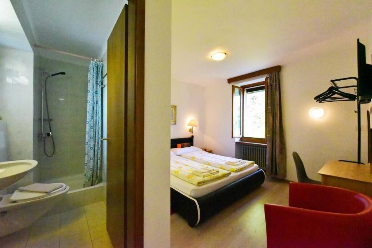 In-room safe, desk, free WiFi, bed sheets