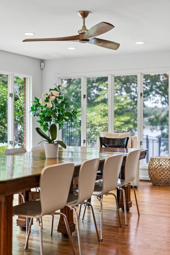 Waterfront oasis, tranquil masterpiece for relaxing and recreating beautifully