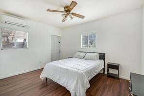 2 habitaciones, tabla de planchar con plancha y wifi gratis 