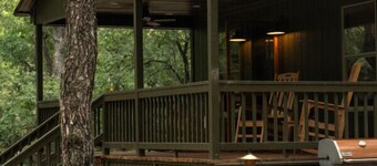 Modern Secluded Cabin with Scenic Country Views