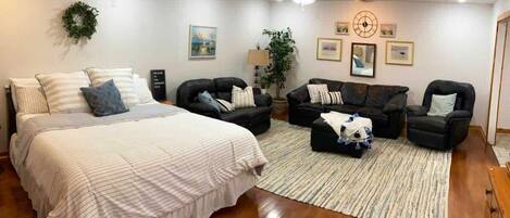 1 bedroom, iron/ironing board, WiFi, bed sheets