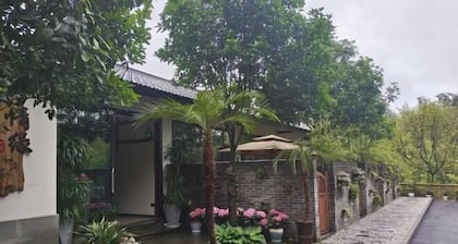 Southern Sichuan Bamboo Sea Qingyuan Homestay
