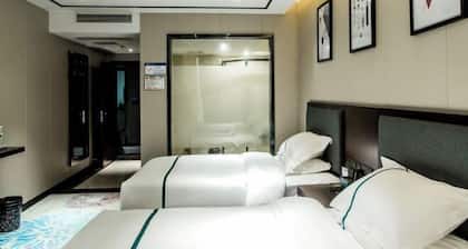 Hongsheng Hotel in Shiqian County