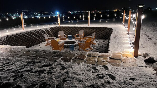 Property grounds - Cowboy Pool, Spa, View, 1 acre Escape, Joshua Tree (Yucca Valley)