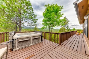 Terrace/patio - Ruidoso 'Memories Mountain Retreat' w/ Hot Tub! (Ruidoso)