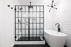 Hair dryer, towels, soap, shampoo - Renovated Modern Boho | Pool/Hot Tub | PHX Vibes (Phoenix)