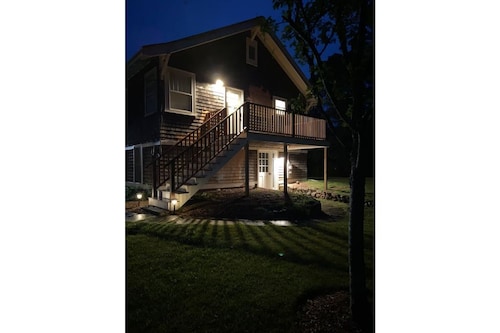 The Vienyard Haven Hideaway Apt