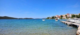 Apartments & Rooms Villa Petra - One Bedroom Apartment with Balcony and Sea View - 2