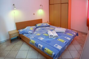 1 habitación, internet y ropa de cama 