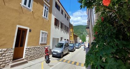 Rooms Argo - Purple Double Room