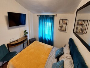 1 bedroom, internet, bed sheets
