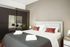 1 bedroom, WiFi, bed sheets