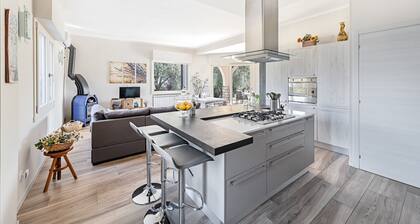 Contemporary Lake Garda Villa | 2 Bedrooms | Villa Daniela | Private Pool &.