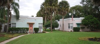 Lakeside - Lake Davis Art Deco Cottage 5B