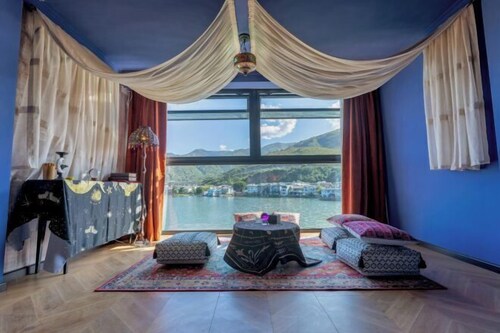 Dali Old Time Seaview Inn