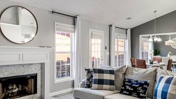 智能電視、壁爐