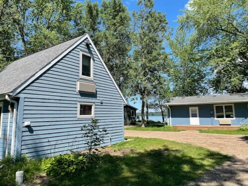 Cabin #4-Cabin that sleeps 6 on Little Rock Lake