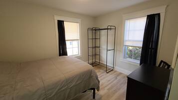 6 Schlafzimmer, Schreibtisch, kostenloses WLAN