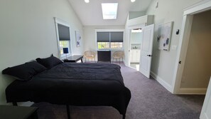 6 bedrooms, desk, free WiFi