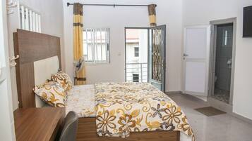 3 Schlafzimmer, Schreibtisch, BĂŒgeleisen/BĂŒgelbrett, kostenloses WLAN