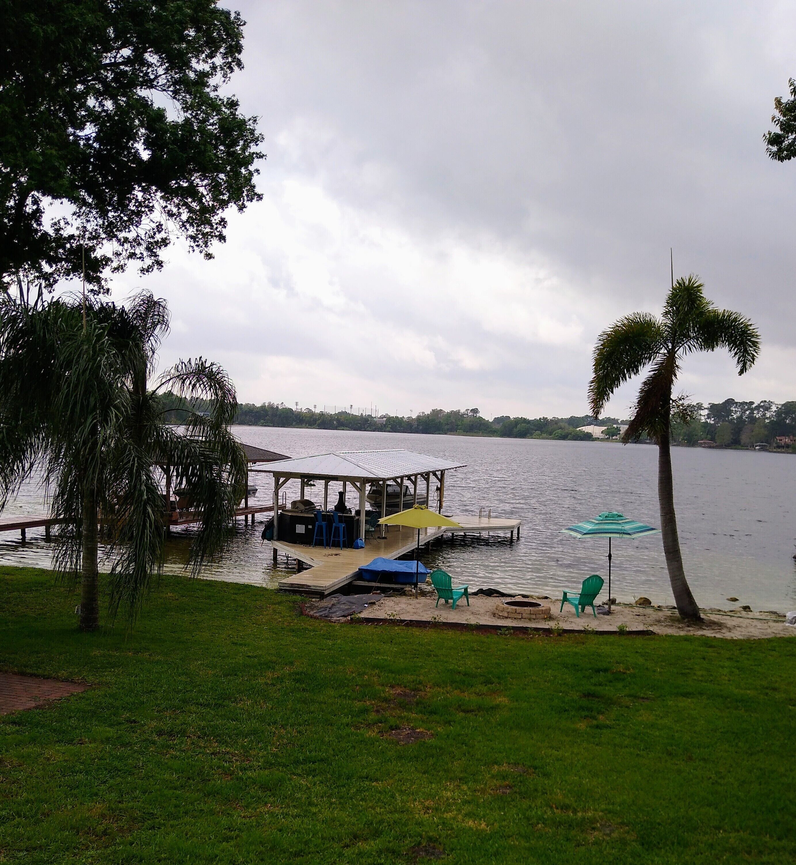 Million Dollar View on the Lake!