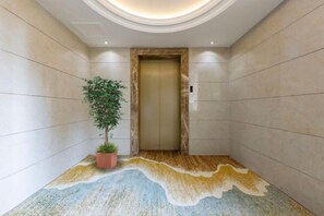 Interior - Kunming Hongrun Hotel (Kunming Railway Station MixC Branch) (Kunming)