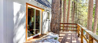 Hike, Fish & Explore: California Cabin w/ Deck!