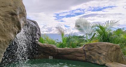 Villas Altos del Arenal<br>Private pool, air conditioning, volcano view