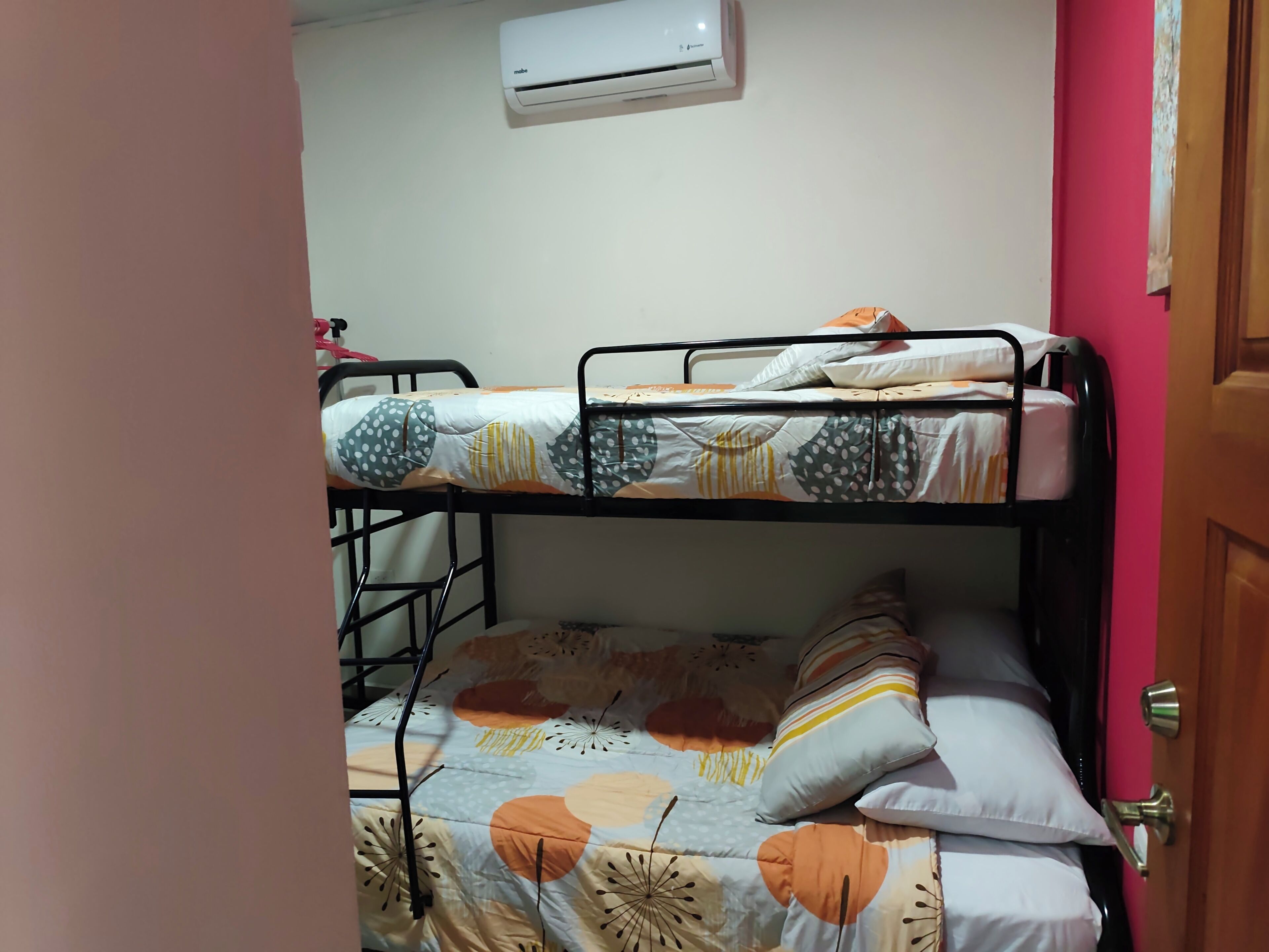 2 bedrooms, desk, iron/ironing board, travel crib