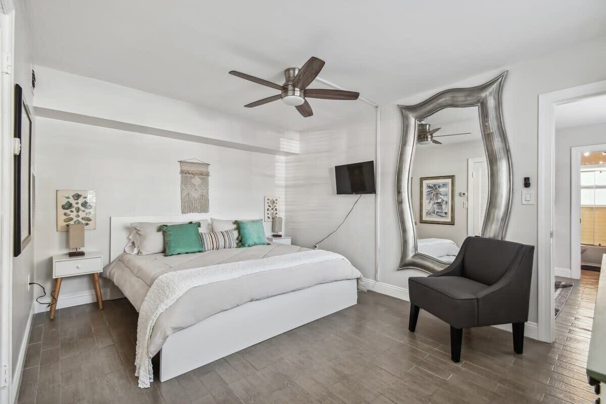 2 bedrooms, iron/ironing board, travel crib, WiFi