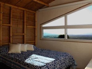 5 bedrooms, WiFi, bed sheets
