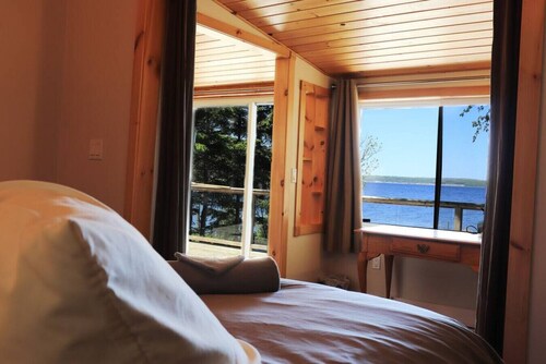 Stunning Waterfront Cottage & Bunkie!