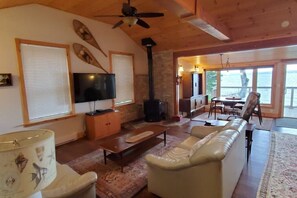 TV, fireplace, books, offices