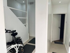 Interior - Simplify in this peaceful, centrally located space.<br>One-bedroom apartment,... (Figueira da Foz)