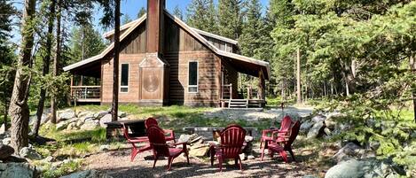 المنطقة المحيطة بالمنشأة