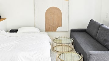 1 bedroom, iron/ironing board, travel cot, free WiFi