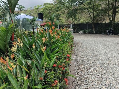 Bellisima Casa campestre con mirador al llano Oriental.  Bienestar y desconexión