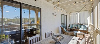Seabrook Tennis View! Club and Pool Access! PET FRIENDLY