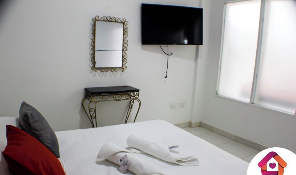 8 bedrooms, free WiFi, bed sheets