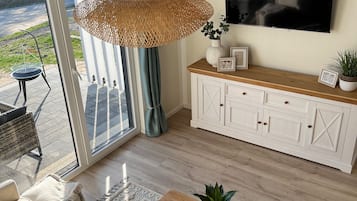 Smart-TV, Videospiele, DVD-Player, Bücher