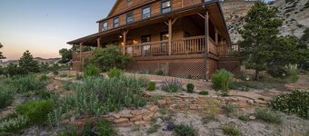 Muley Twist Retreat: Capitol Reef - 6b6b