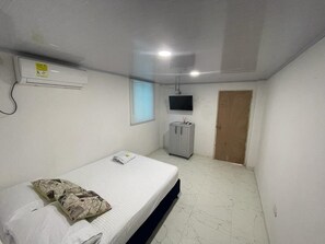 3 bedrooms, WiFi