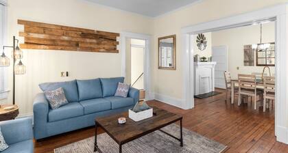 Farmhouse 3 bedroom downtown by River Walk No cleaning fee