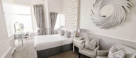 Fer et planche à repasser, Wi-Fi gratuit, draps fournis